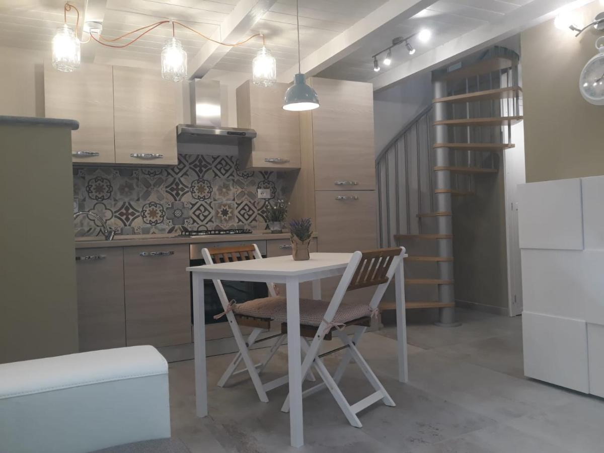 Antico-Vicolo Appartamento Viviana Vercelli Esterno foto